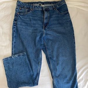 H&M mom jeans/ straight leg jeans